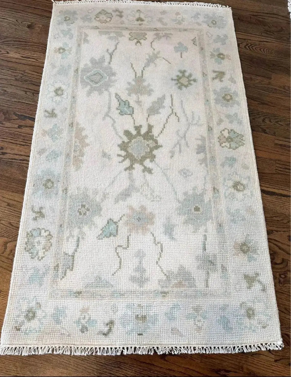Evanesce Hand Knotted Carpet & Rugs Rugverse