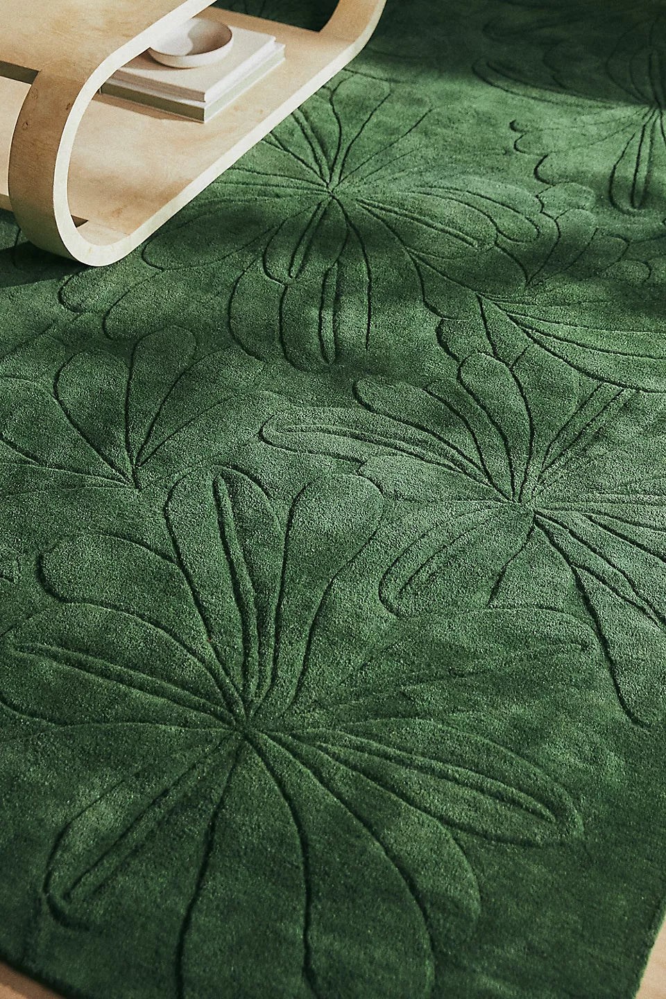 Sculpted Daisy Green Carpet & Rug