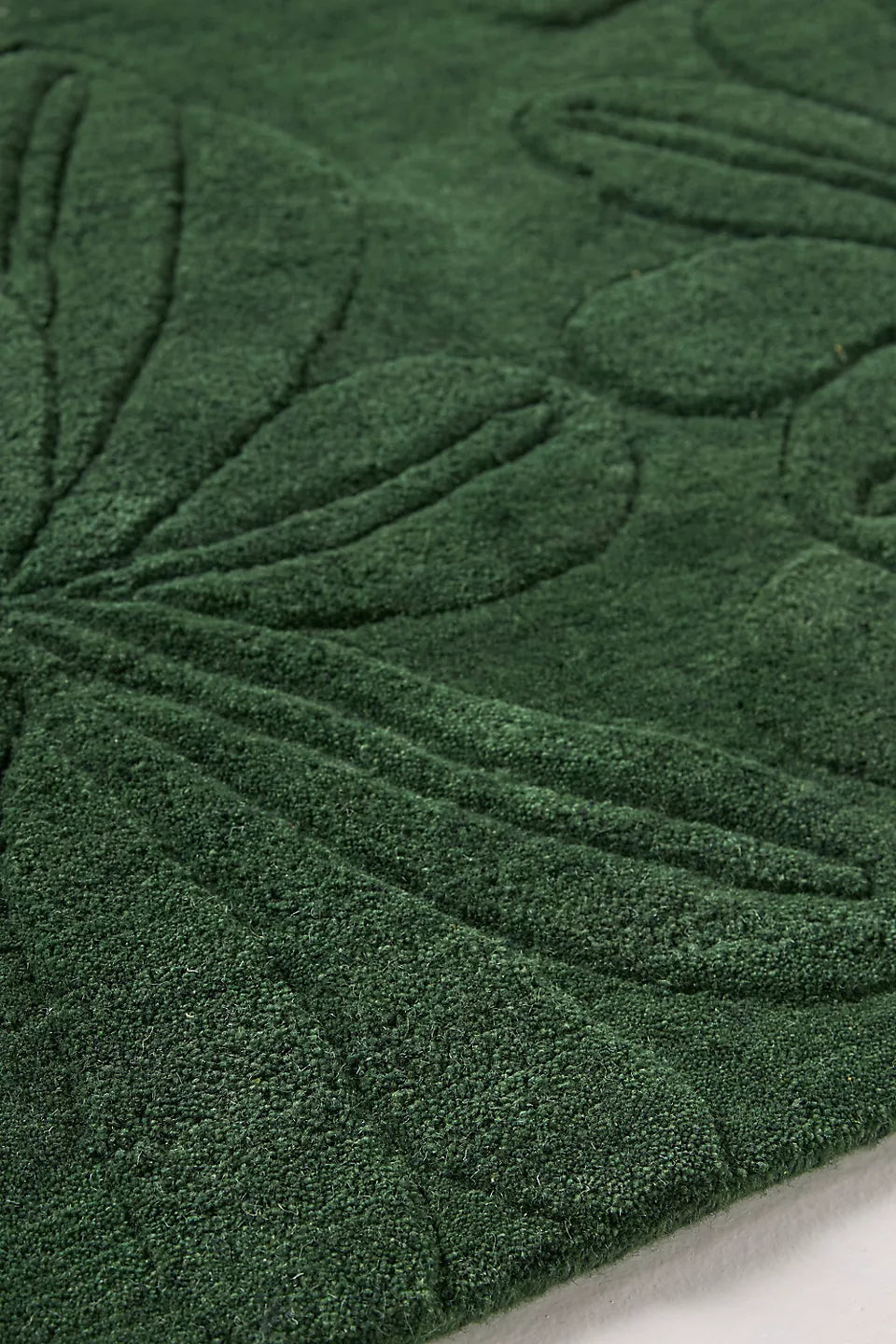 Sculpted Daisy Green Carpet & Rug