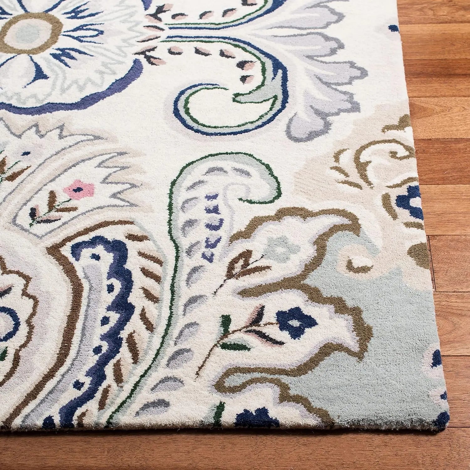 Ottoman Oasis White woolen Hand Tufted Carpet Rugverse