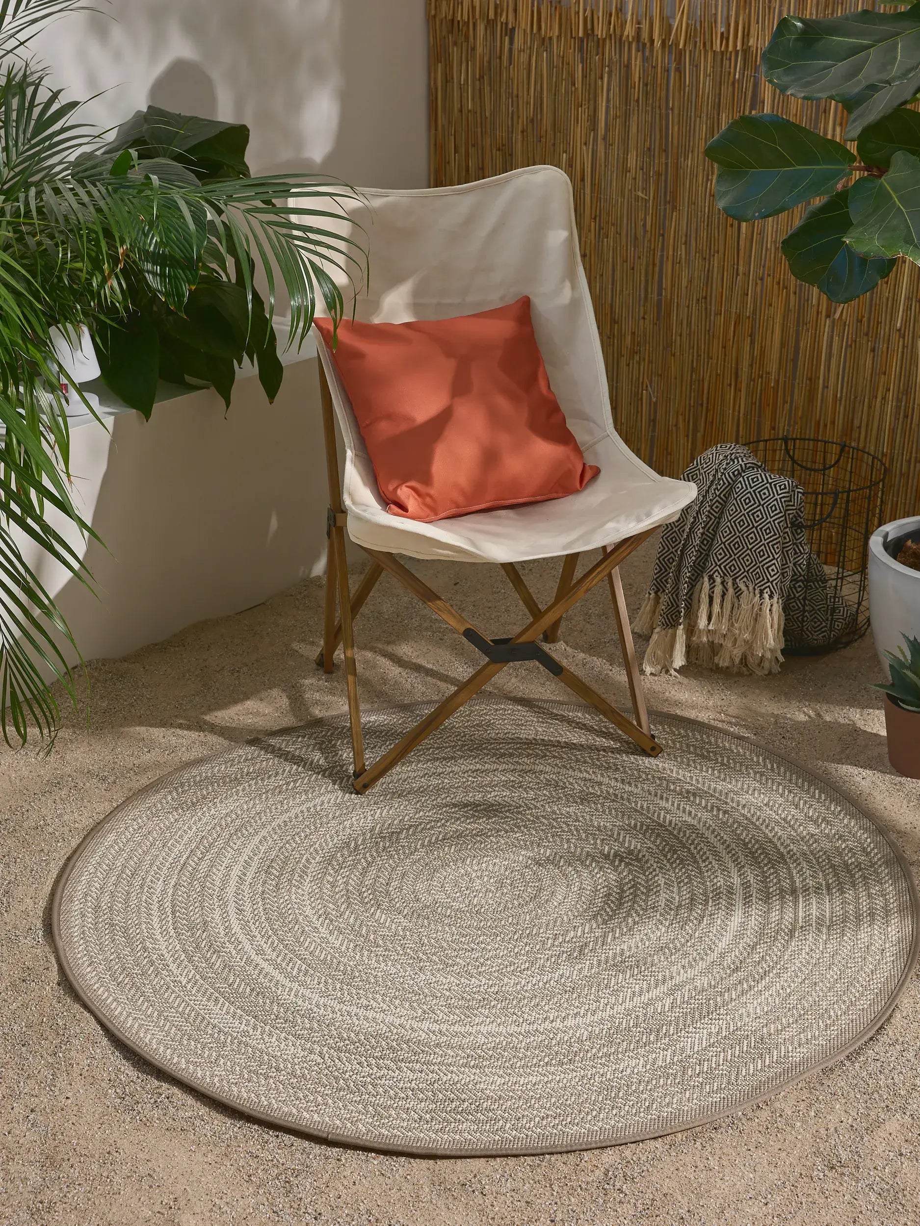 Round-Rugs Rugverse