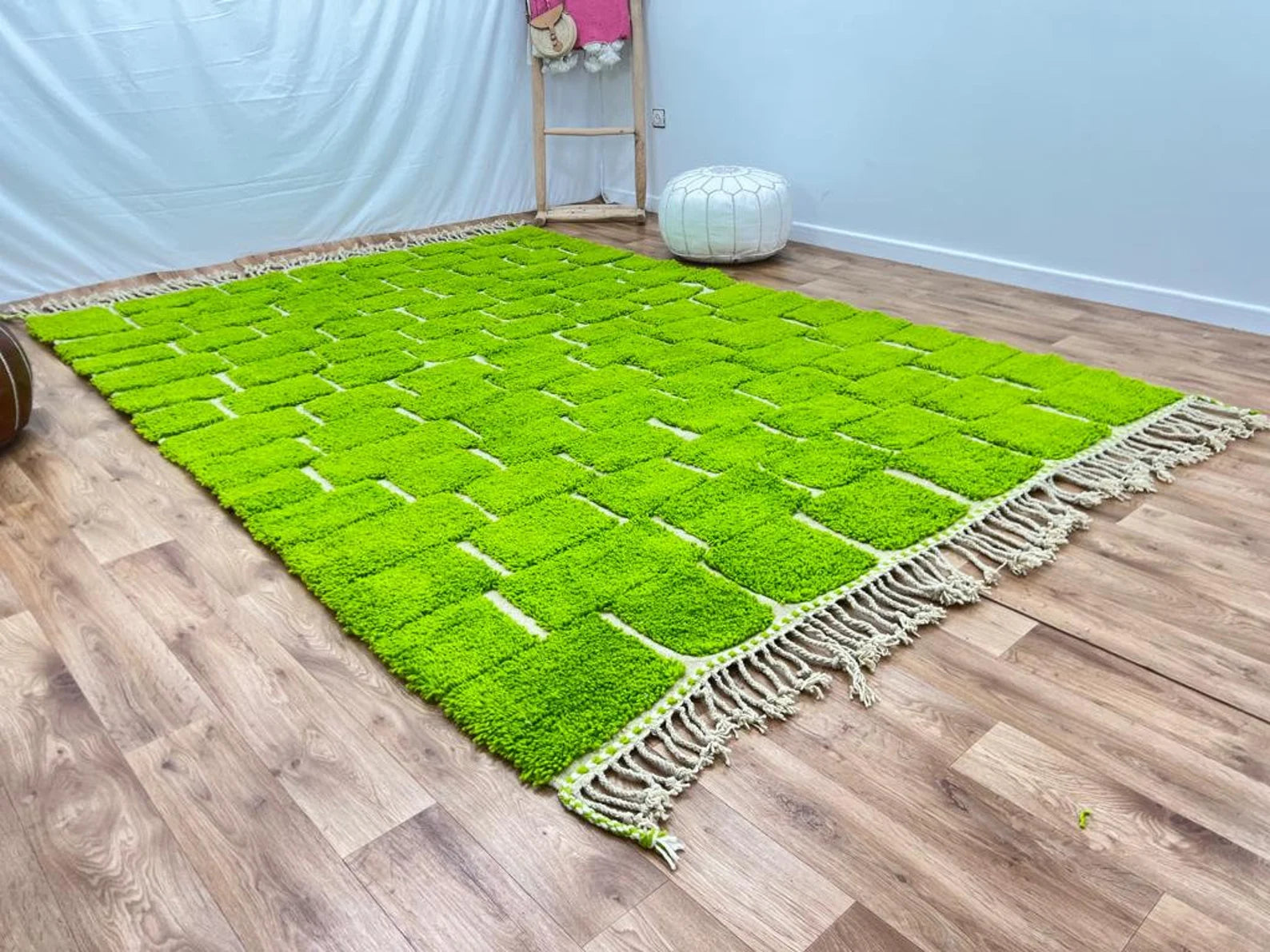 Green beni Hand Knotted Carpet & Rugs