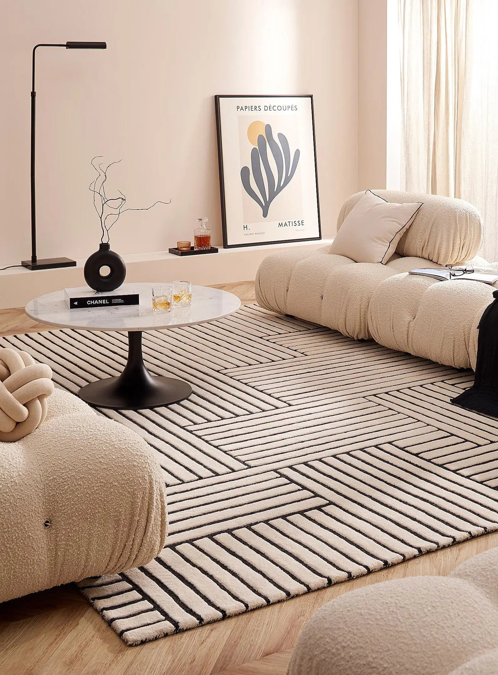 White and black lines Hand tufted carpets Rugverse