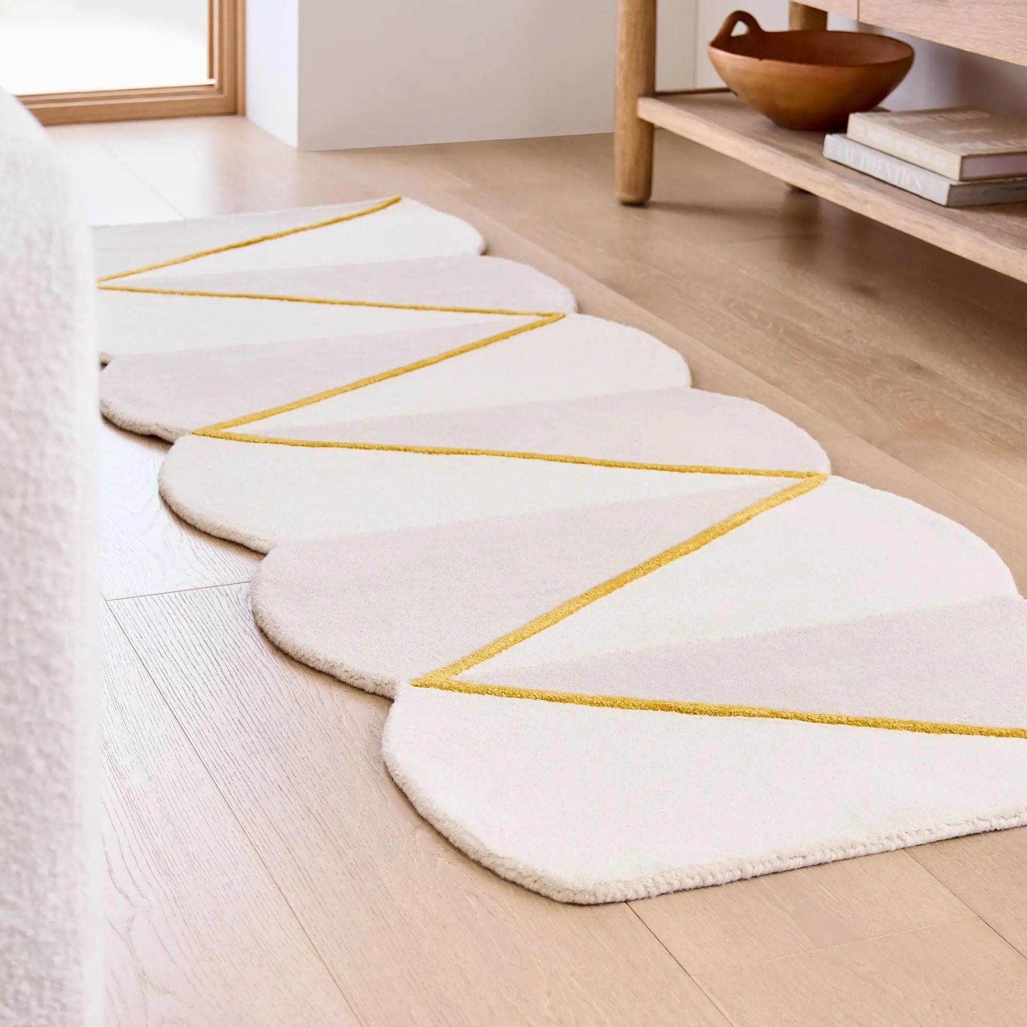 Pop Scalloped Carpet & Rug Rugverse