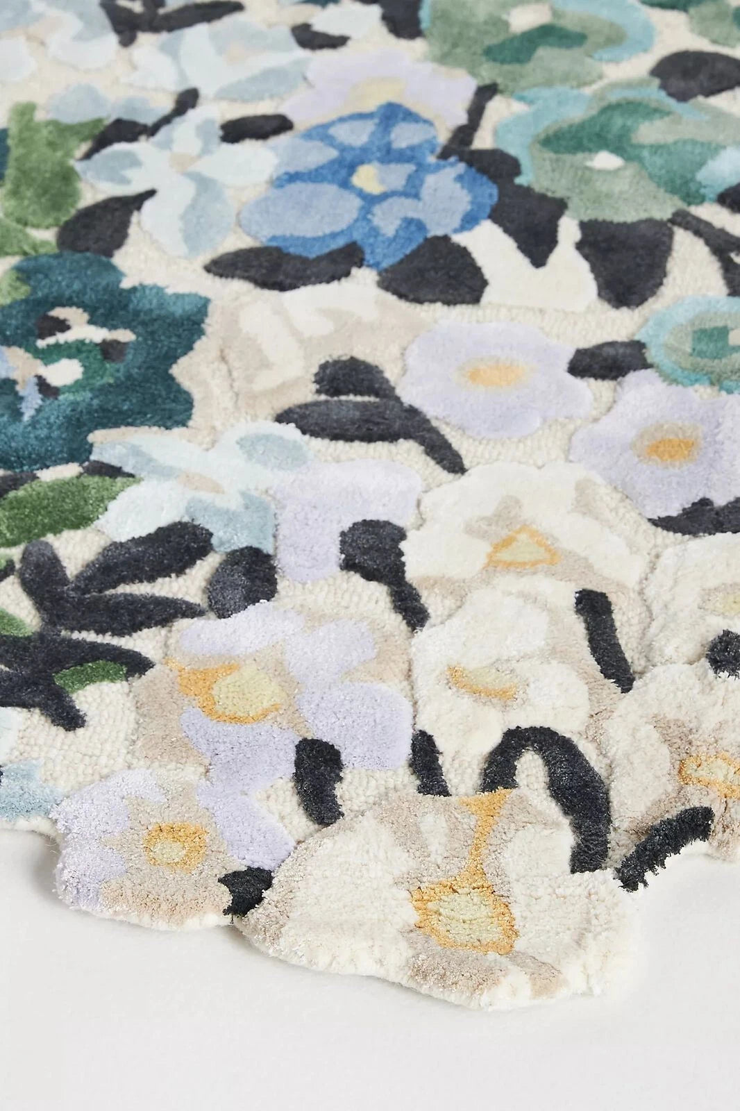 Cassia Blue Green Floral Hand-Tufted wool and viscose Area Rug Carpet