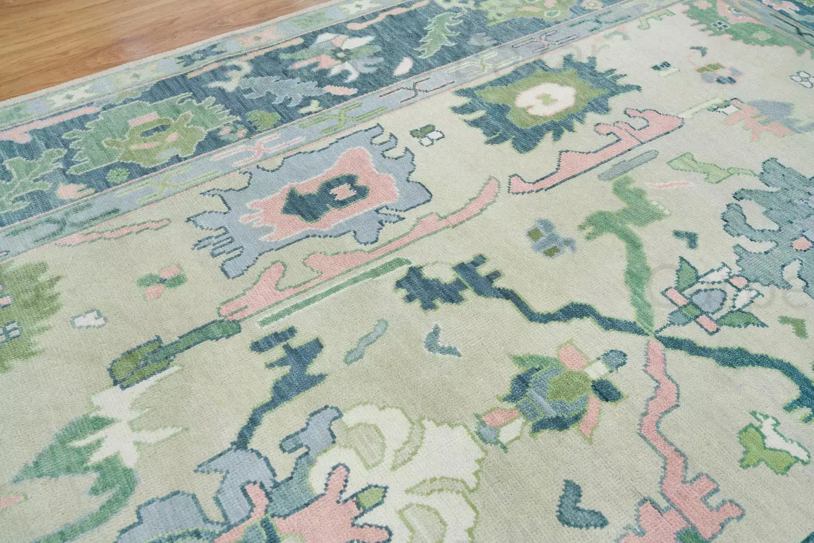 Apogee Hand Knotted Carpet & Rugs Rugverse